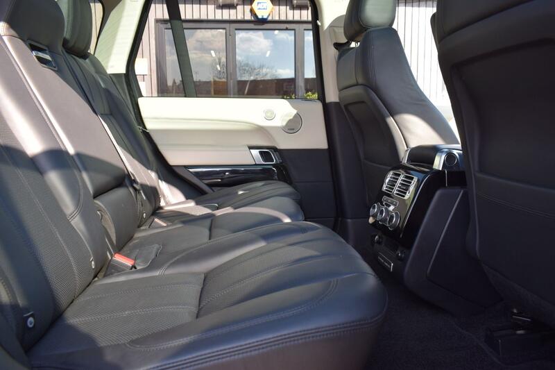 LAND ROVER RANGE ROVER
