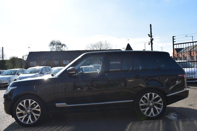 LAND ROVER RANGE ROVER